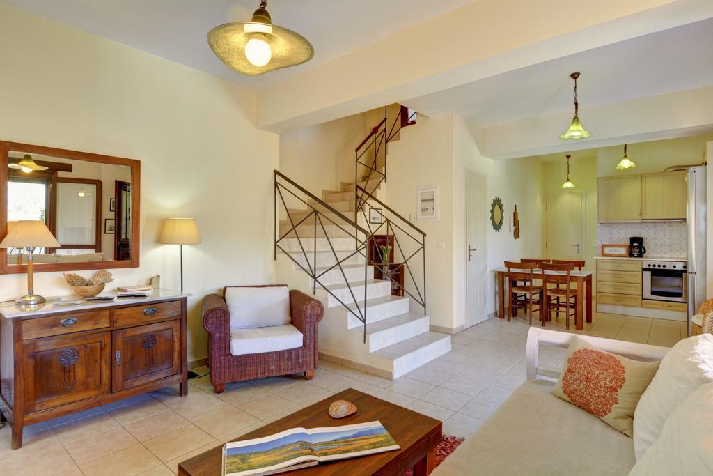 Oreinothea Villa Thérison Habitación foto